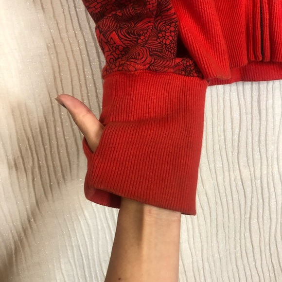 Hurley Red Hoodie - Picture 4 of 7